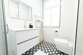 PORT CITY HAIFA- Authentic German Colony