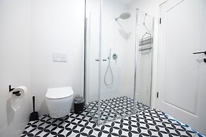 PORT CITY HAIFA- Authentic German Colony