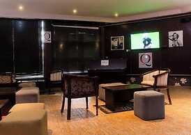 Apartments & Hotels by Qualer Jos