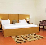 Apartments & Hotels by Qualer Jos