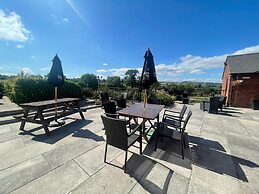 Royal Oak Country Inn and Restaurant