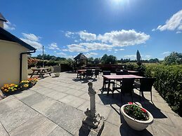 Royal Oak Country Inn and Restaurant