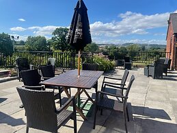 Royal Oak Country Inn and Restaurant