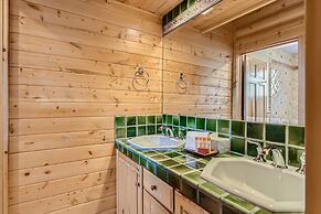 Chaparral Cabin Vibes At Deer Valley! 3 Bedroom Condo by RedAwning