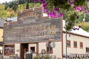 Chaparral Cabin Vibes At Deer Valley! 3 Bedroom Condo by RedAwning