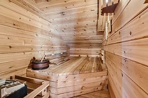 Chaparral Cabin Vibes At Deer Valley! 3 Bedroom Condo by RedAwning