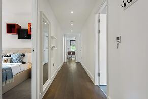 Spacious 3 Bed Apartment in Angel