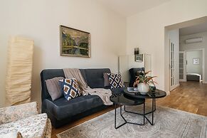 Art Palace - LoftAffair Collection