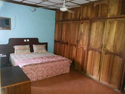 Room in Lodge - Garentiti Apartment - Silver Room in Asaba, Nigeria