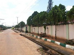 Room in Lodge - Garentiti Apartment - Silver Room in Asaba, Nigeria