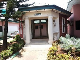 Room in Lodge - Garentiti Apartment - Silver Room in Asaba, Nigeria