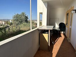 Poolside Apartment with 2 bedrooms, patio and BBQ