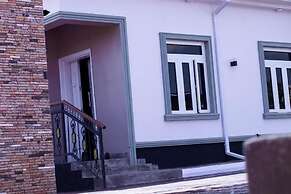 Elegant Guest House-WAF Jos