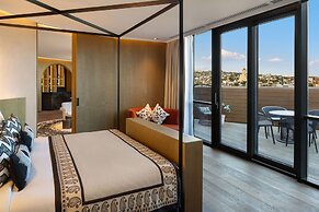 Paragraph Freedom Square, A Luxury Collection Hotel, Tbilisi