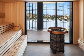 Paragraph Freedom Square, A Luxury Collection Hotel, Tbilisi