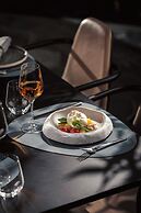 Paragraph Freedom Square, A Luxury Collection Hotel, Tbilisi