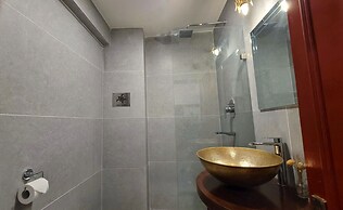 Swarga Heritage Hotel