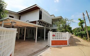 Room-baan Khunphiphit Homestay No2322