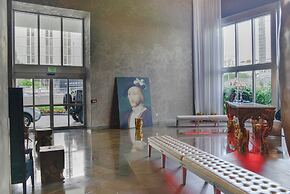 Luxury 45th Floor Condo Icon Brickell