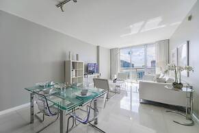 Luxury 45th Floor Condo Icon Brickell
