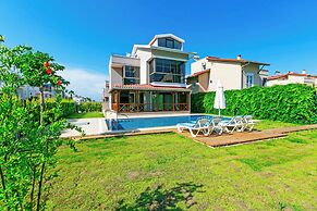 Paradise Town Villa Estella