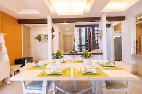 Excelente casa com piscina Armação