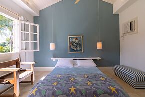 Excelente casa com piscina Armação