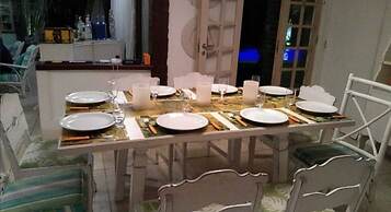 Excelente casa com piscina Armação