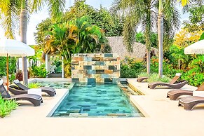 Les Voiles Blanches Tamarindo