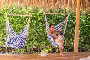 Les Voiles Blanches Tamarindo