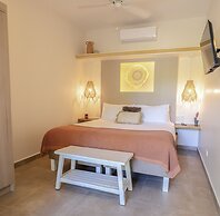 Les Voiles Blanches Tamarindo