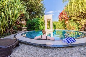 Les Voiles Blanches Tamarindo