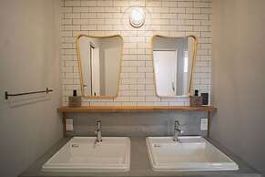 Orange County Guest House - Hostel