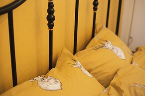 Orange County Guest House - Hostel