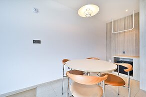 Browndot Busan Newport Signature