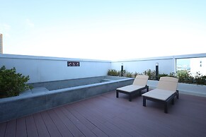 Browndot Busan Newport Signature