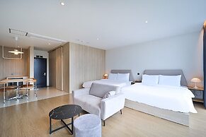 Browndot Busan Newport Signature