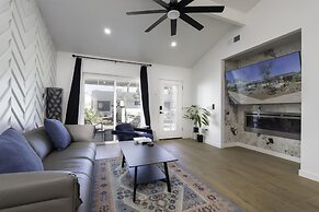 Ash & Ko Boutique Lodging