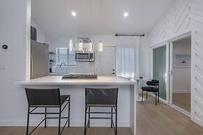 Ash & Ko Boutique Lodging