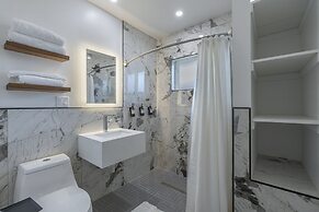 Ash & Ko Boutique Lodging