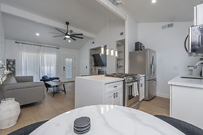 Ash & Ko Boutique Lodging