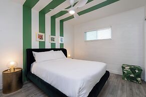 Ash & Ko Boutique Lodging