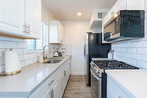 Ash & Ko Boutique Lodging