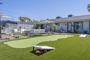 Ash & Ko Boutique Lodging