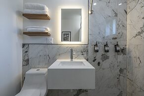 Ash & Ko Boutique Lodging