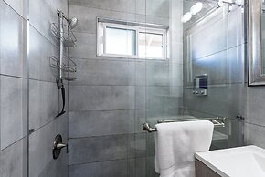 Ash & Ko Boutique Lodging