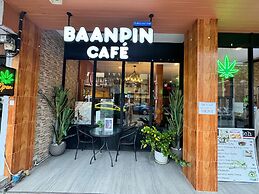Baanpin Hotel and Cafe
