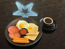 Baanpin Hotel and Cafe