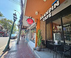 Baanpin Hotel and Cafe