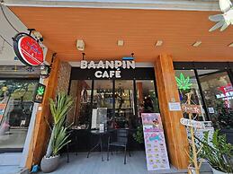 Baanpin Hotel and Cafe